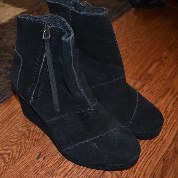 TOMS Shoes - Toms
